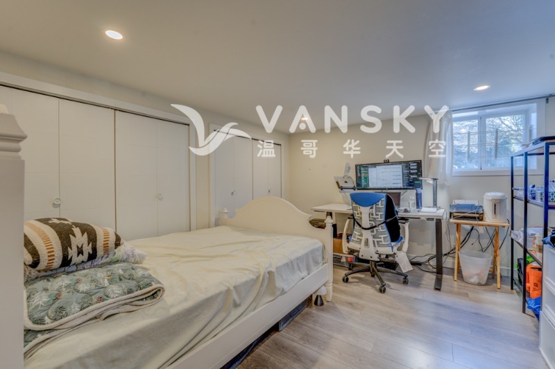 250303205842_2343 W 45th Ave-1.jpg